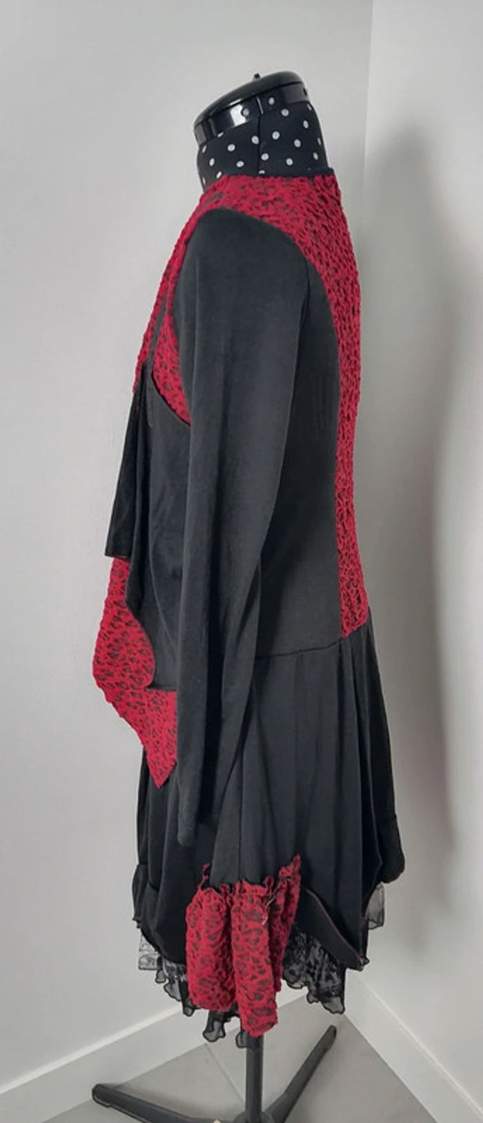Robe et veste asymétrique 2 en 1 noir rouge Taille M C'fait pour vous - photo numéro 5