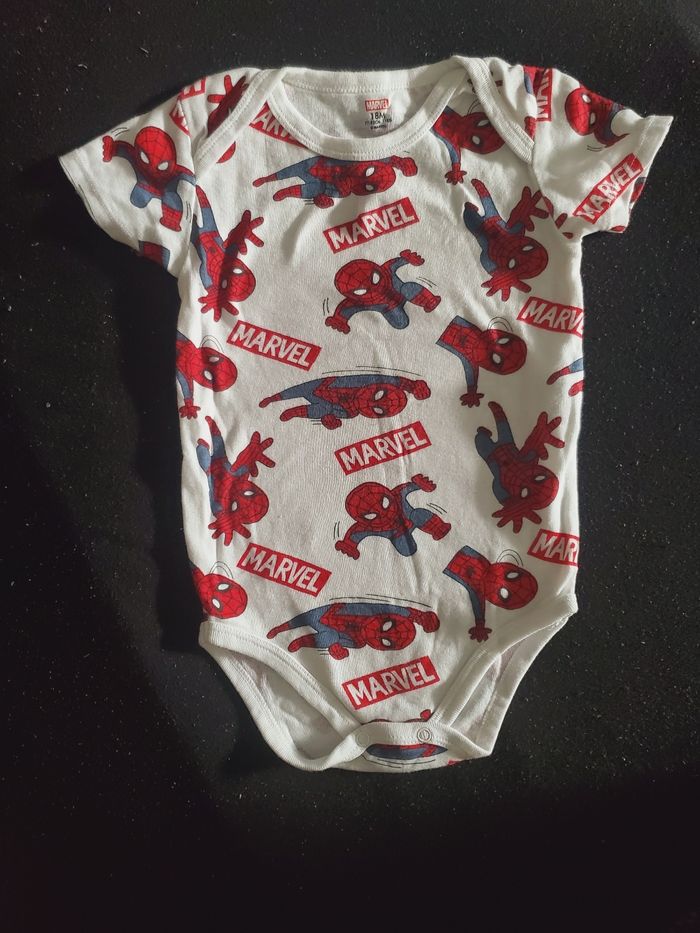 Lot de 2 body Spiderman 18 mois - photo numéro 2