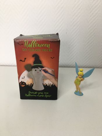 Figurine céramique sorcière à peindre