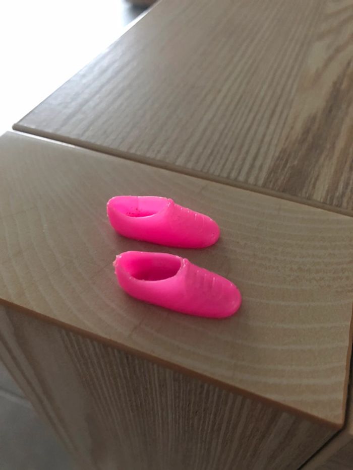 Paire de baskets barbie accessoire rose - photo numéro 2