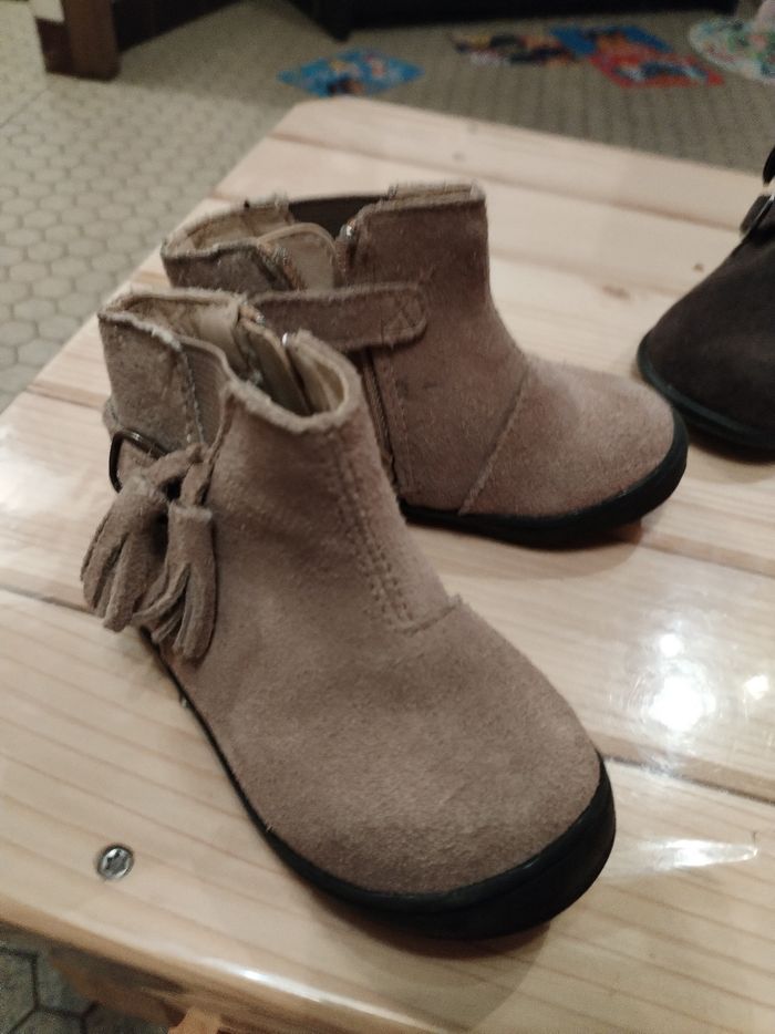 Chaussures taille 20 - photo numéro 2