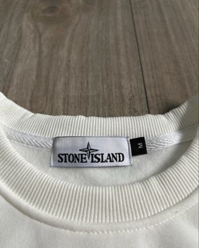 Pull stone Island blanc - photo numéro 3