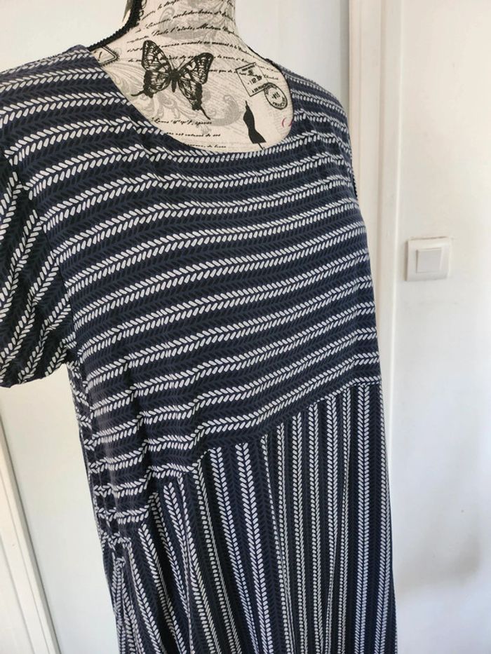 Robe Vintage à Rayures taille 42_44 - photo numéro 2