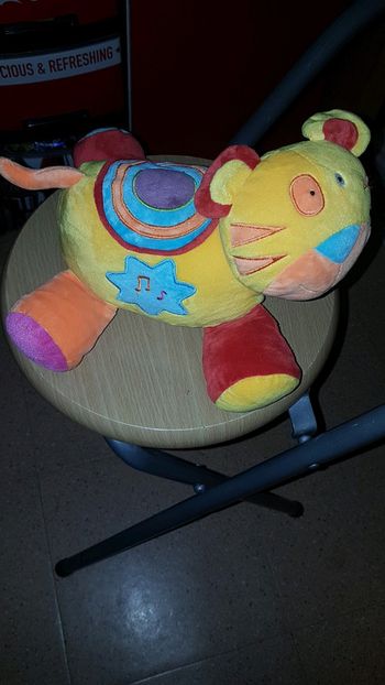 Peluche musical tigre