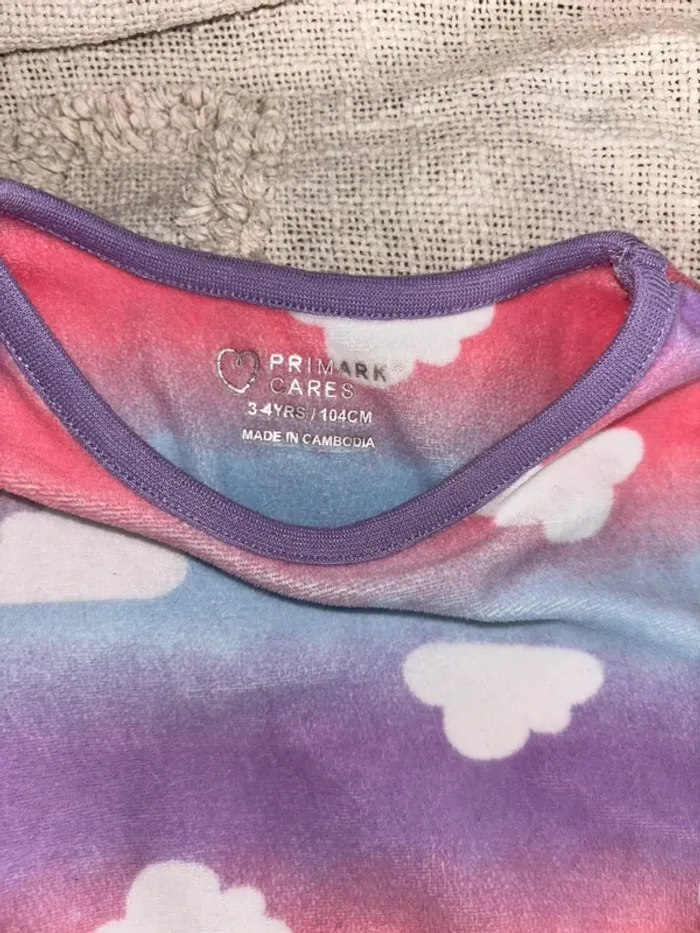 Pyjama 104 cm - photo numéro 2