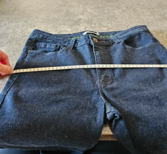 Jean u collection taille 42 - photo numéro 3