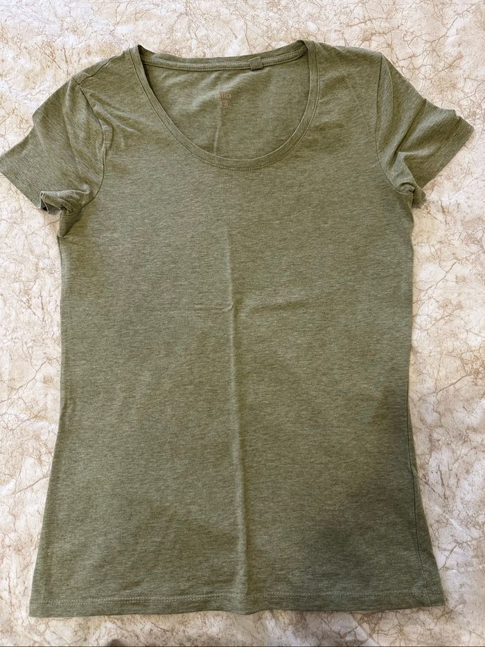 T-shirt C&A - photo numéro 2