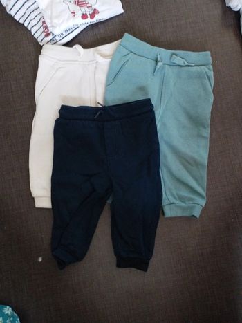3 joggings bébé