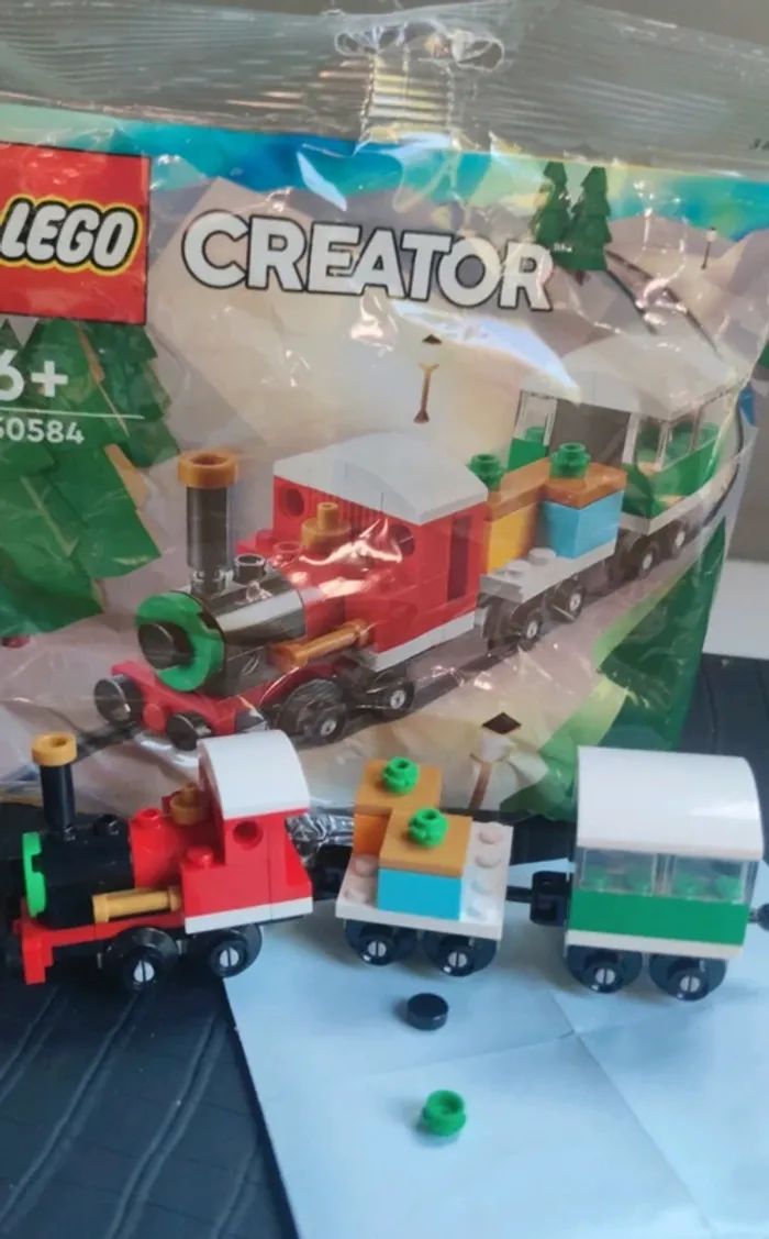 Lego creator le train des fêtes 30584 polybag - photo numéro 3