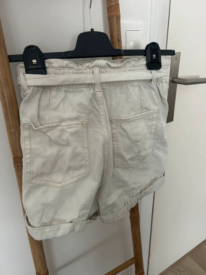 Short taille haute avec ceinture - photo numéro 3