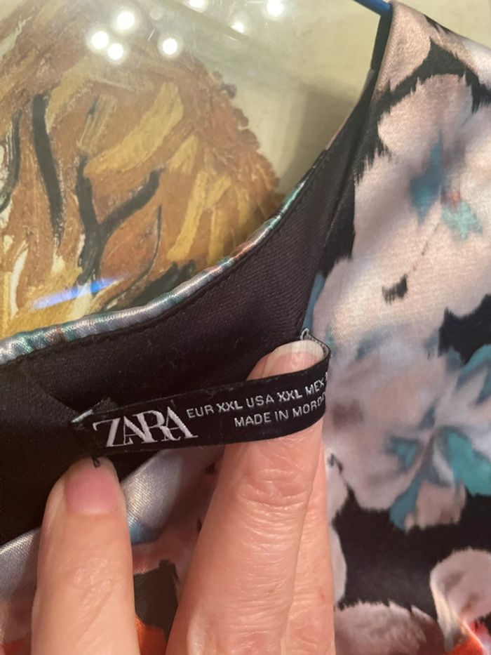 Jolie robe Zara motif fleurs taille xxl - photo numéro 4