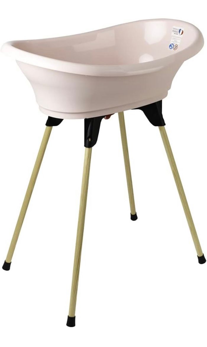 Baignoire rose - photo numéro 2