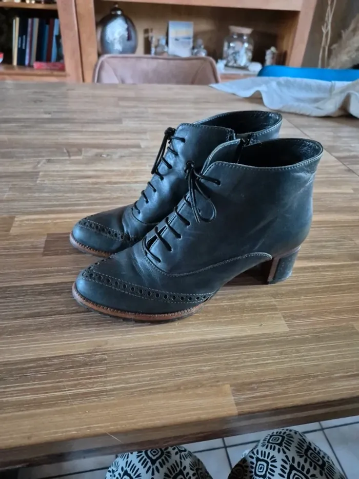 Bottines à lacets 37