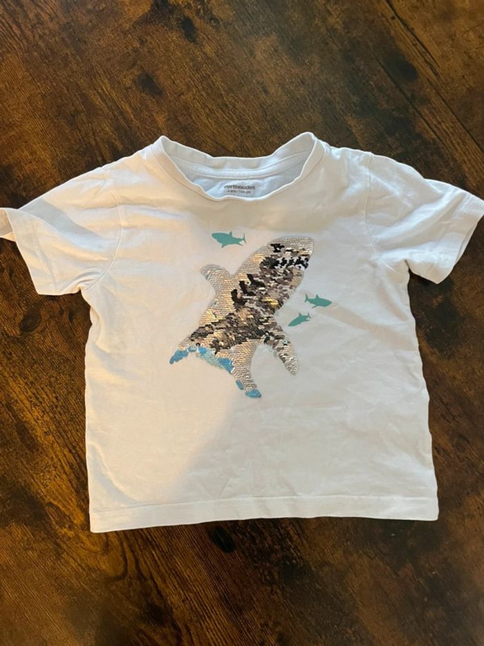 T-shirt