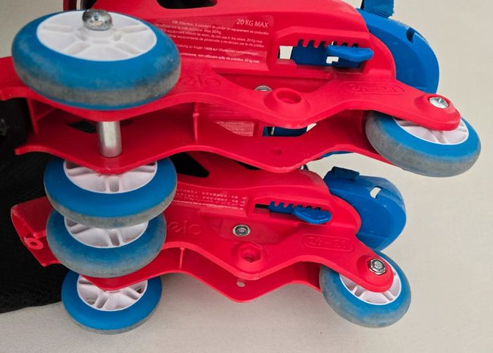 Roller enfant taille 26,27,28 reglables - photo numéro 5