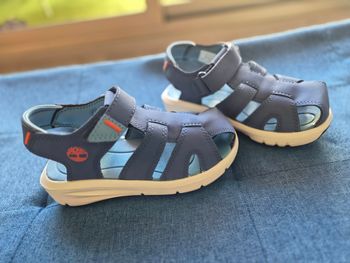 Sandales Timberland neuves taille 28