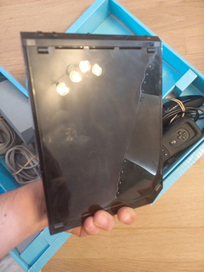 Pack Nintendo Wii Noire + adaptateur HDMI - photo numéro 10
