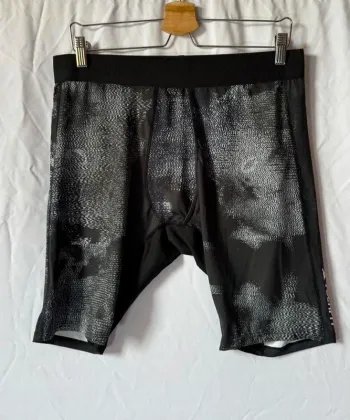 Short long de bain homme Adidas tech Taille XL 42
