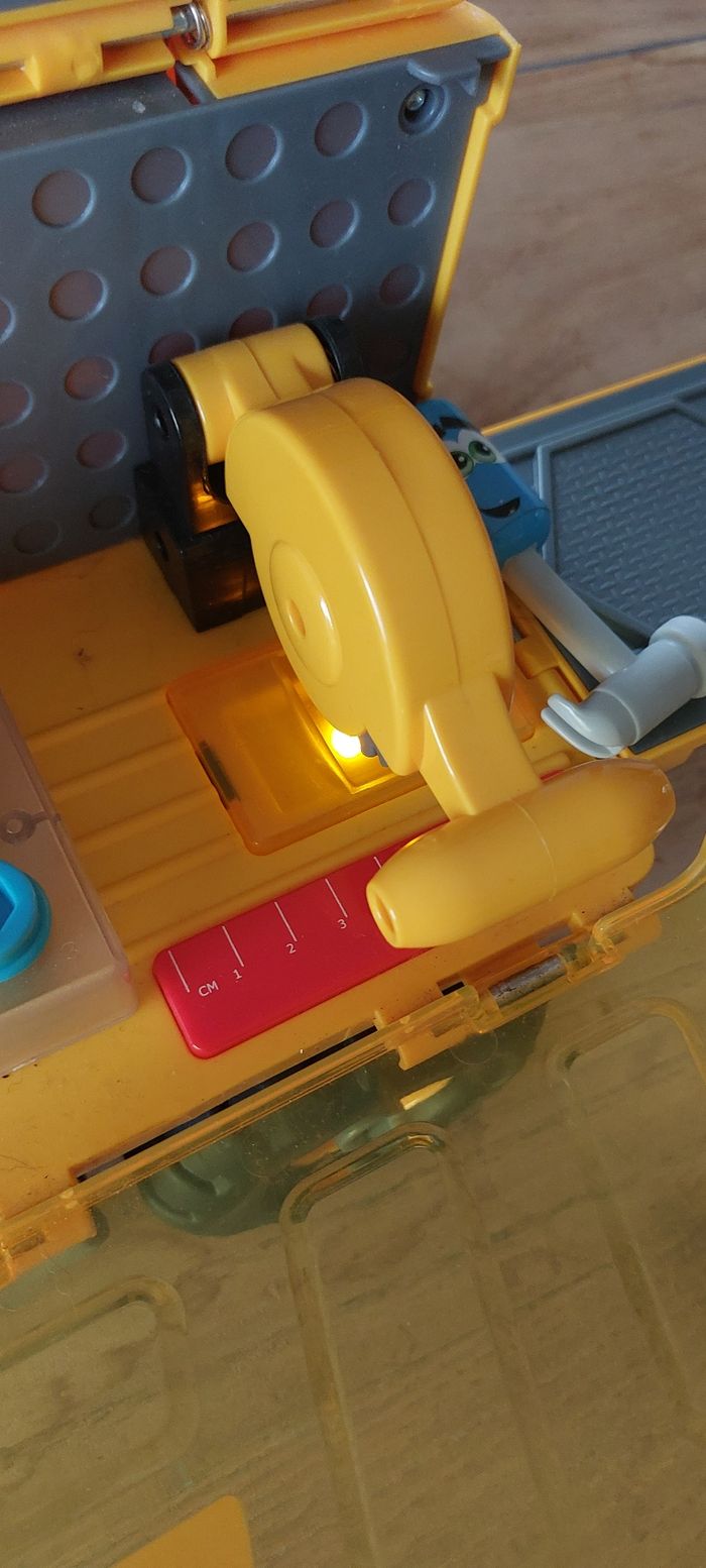 Camion de chantier Caterpillar - photo numéro 4