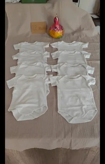 8 Bodies 74/80cm