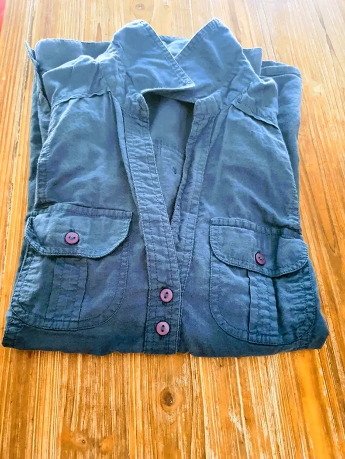 Chemise cintrée, légère. Taille S/M - photo numéro 2