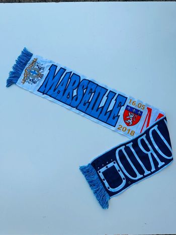 Écharpe de foot Marseille / Madrid