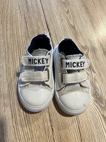 Baskets - pointure 22