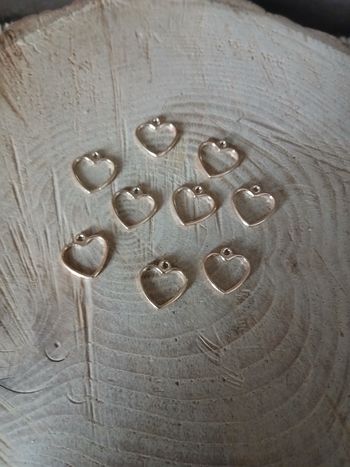 Lot de 22 breloques coeur doré