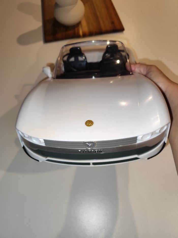 Poupée + voiture rainbow high - photo numéro 3