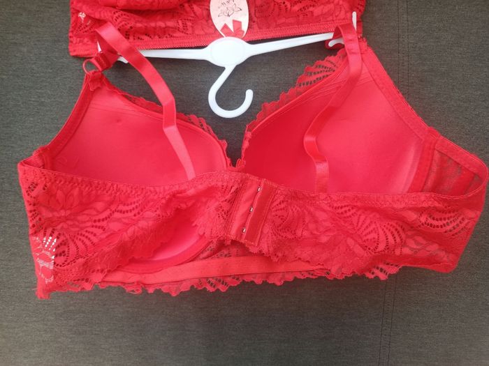 Ensemble lingerie - photo numéro 2