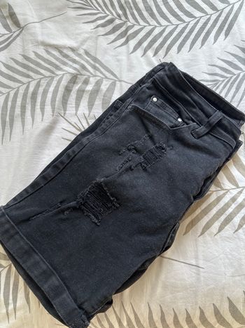 Short noir LBO