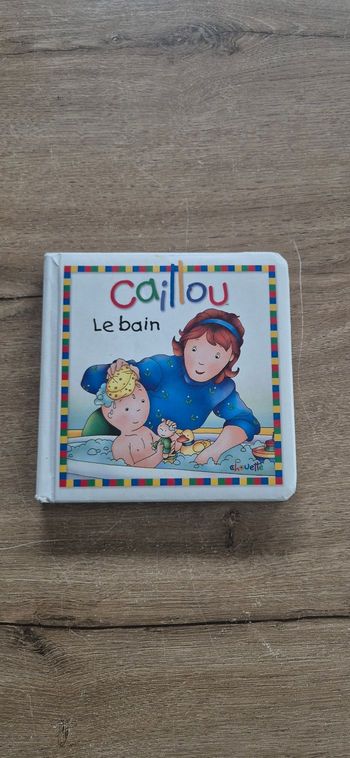 Livre cartonné Caillou : Le bain