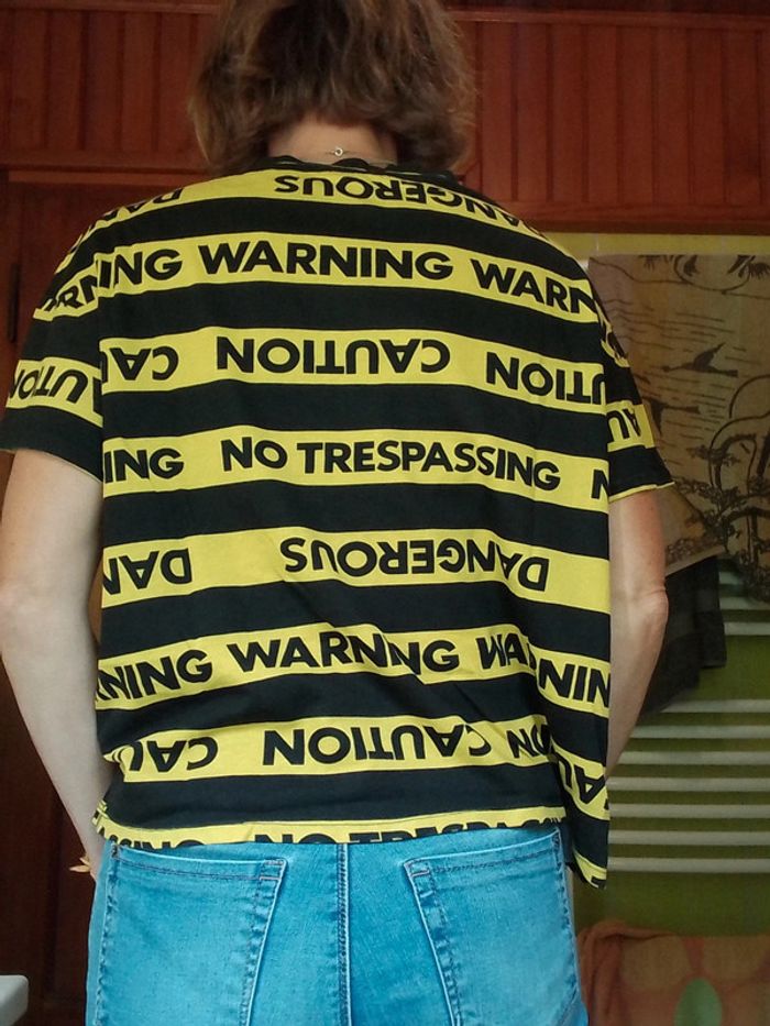 T-shirt femme jaune et noir Zara trafaluc Halloween - photo numéro 4