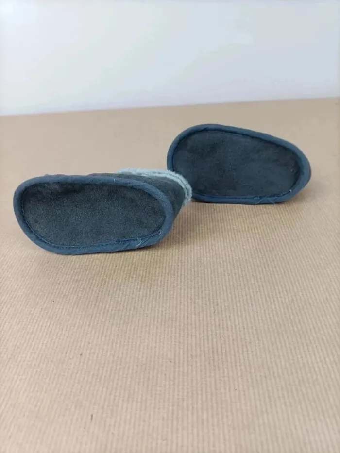 chaussons garçon 16 NEUF - photo numéro 4