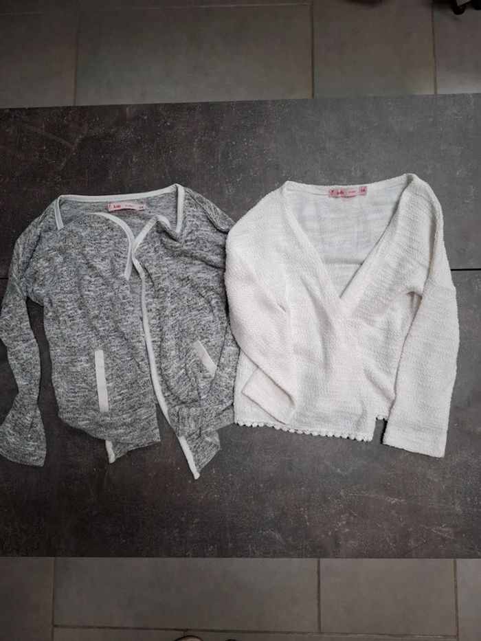 2 gilets sans boutons
