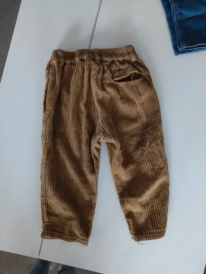 Lot pantalon 18 mois Zara - photo numéro 4