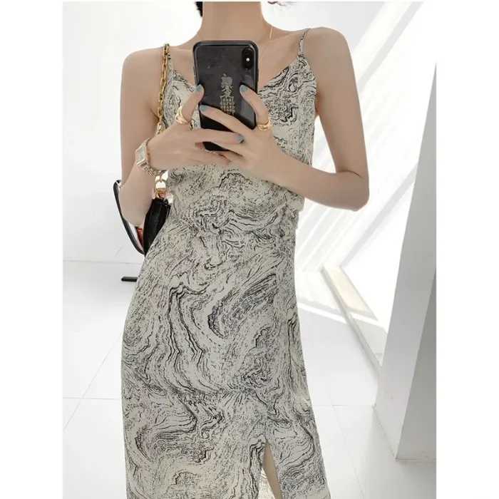 Jupe longue élancée et pleine de tempérament Fente latérale Jupe à bretelles - photo numéro 2