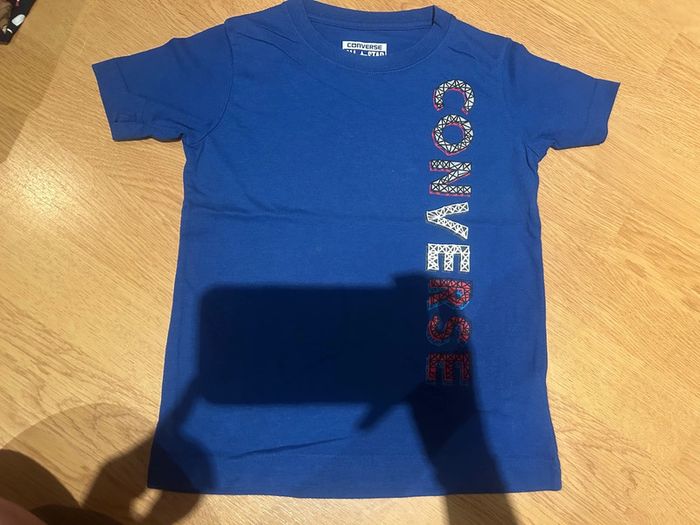 2 t-shirts identiques - photo numéro 2