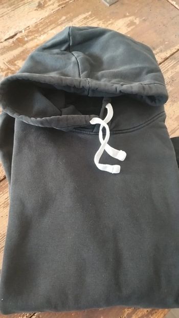 Sweat a capuche taille xs