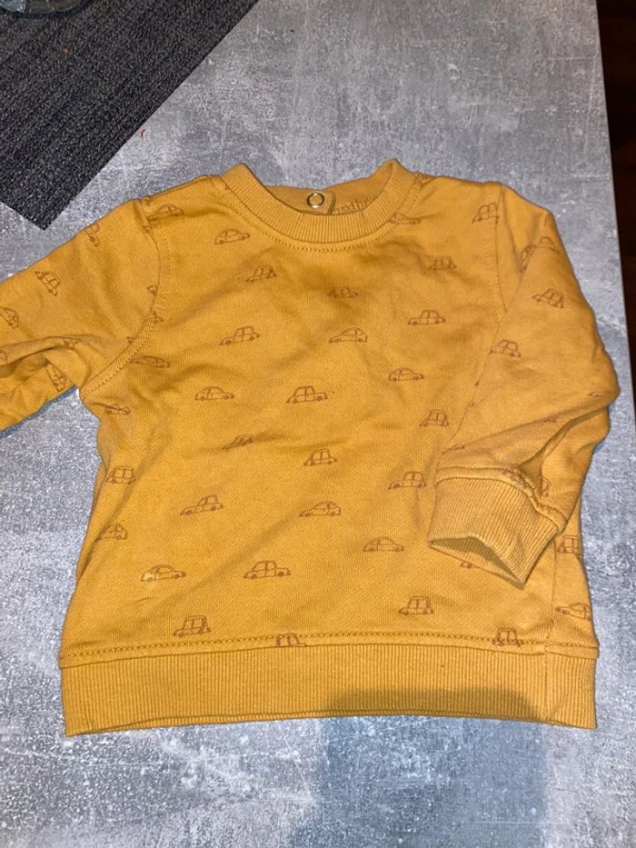 Pull kiabi 6 mois