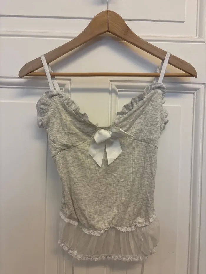 Top coquette avec noeud