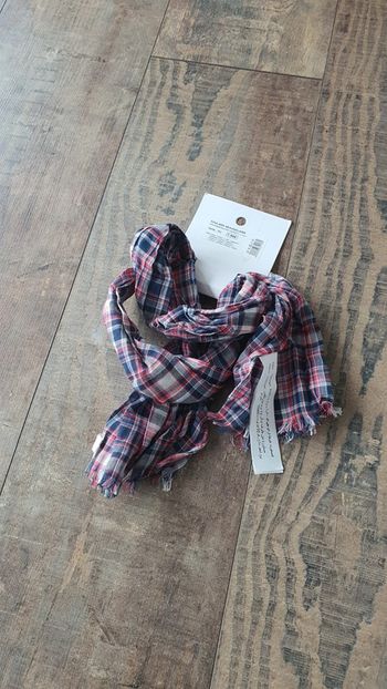 Foulard mixte tao neuf avec étiquette 🏷