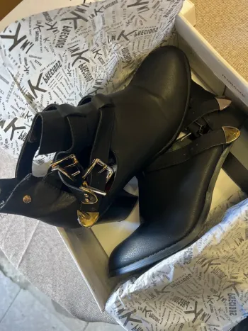 Bottine Kookai avec talon neuf jamais mis taille 41