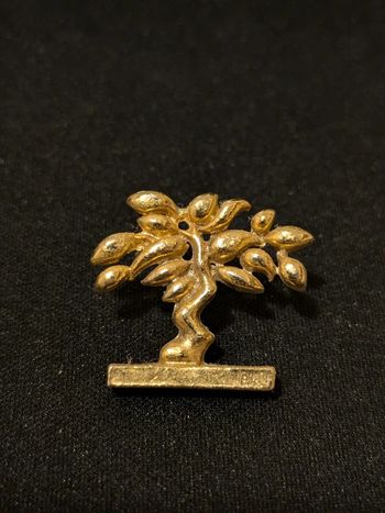 Pin's Banzaï doré belle qualité