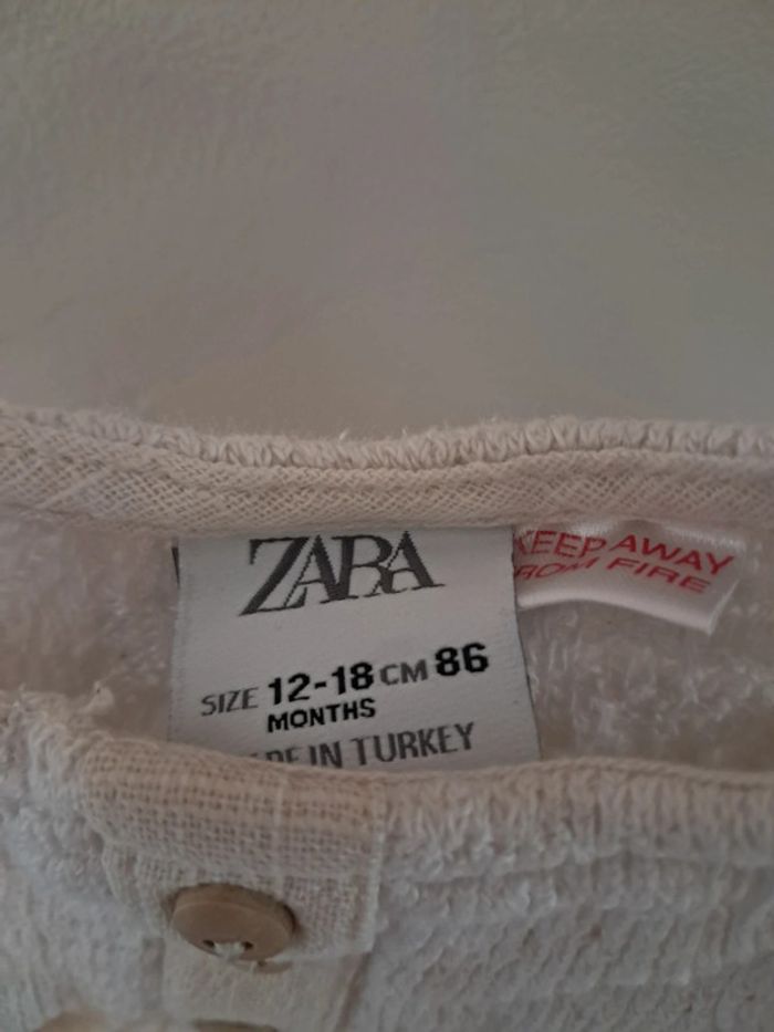 Blouse zara écru 18m 86cm très bon état - photo numéro 2