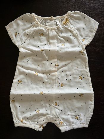 Combi short en 9 mois ( 71 cm)