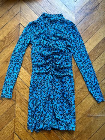 Neuve: magnifique robe bleu Taille S (36)