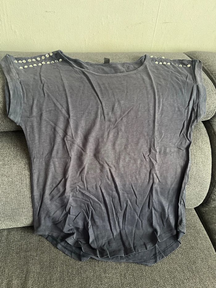 Tee shirt