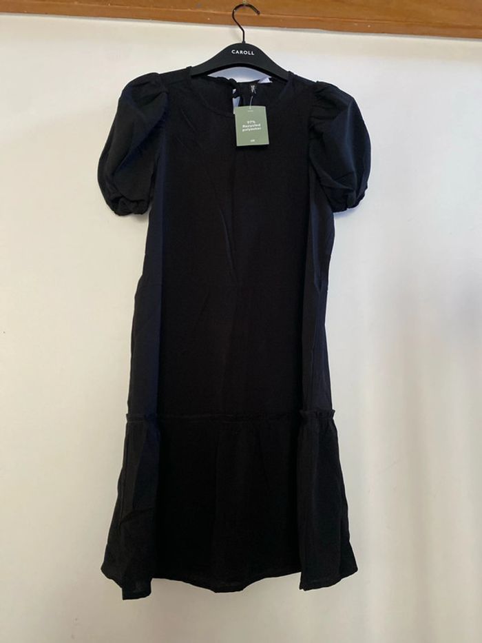Petite robe noire de marque H&M XS neuve