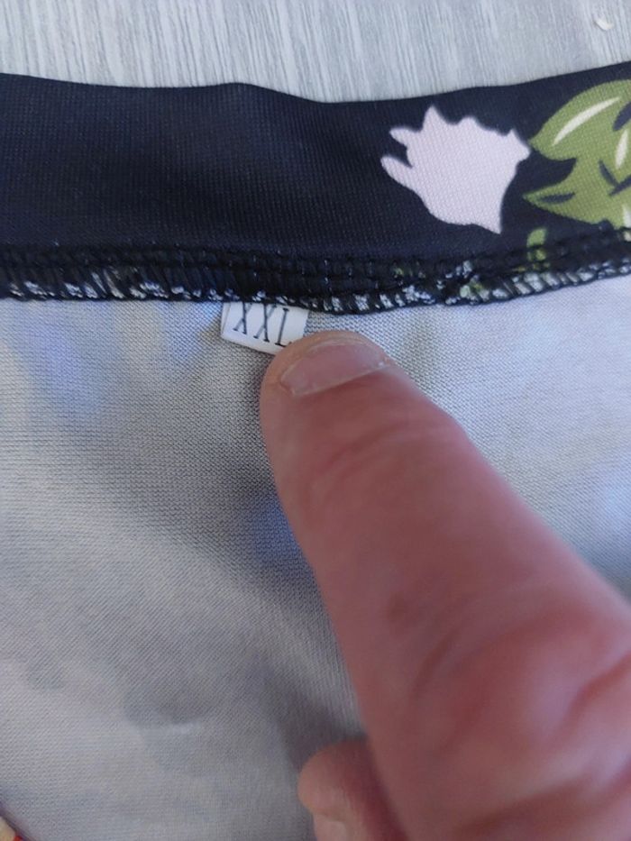 Tee-shirt taille XXL - photo numéro 3